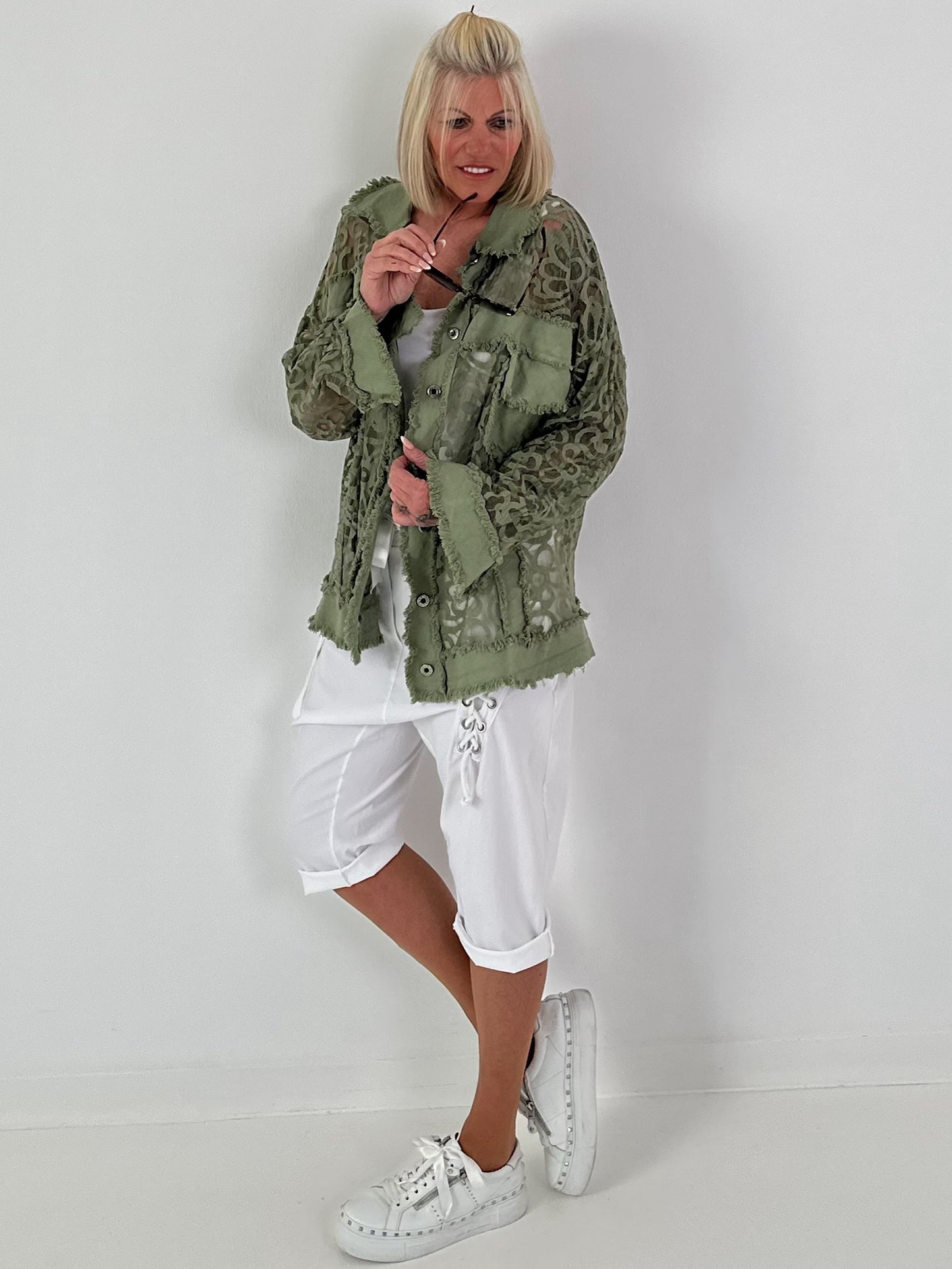 Jeansjacke mit floralem Netzeinsatz - khaki ( lieferbar ab 26.05.26))