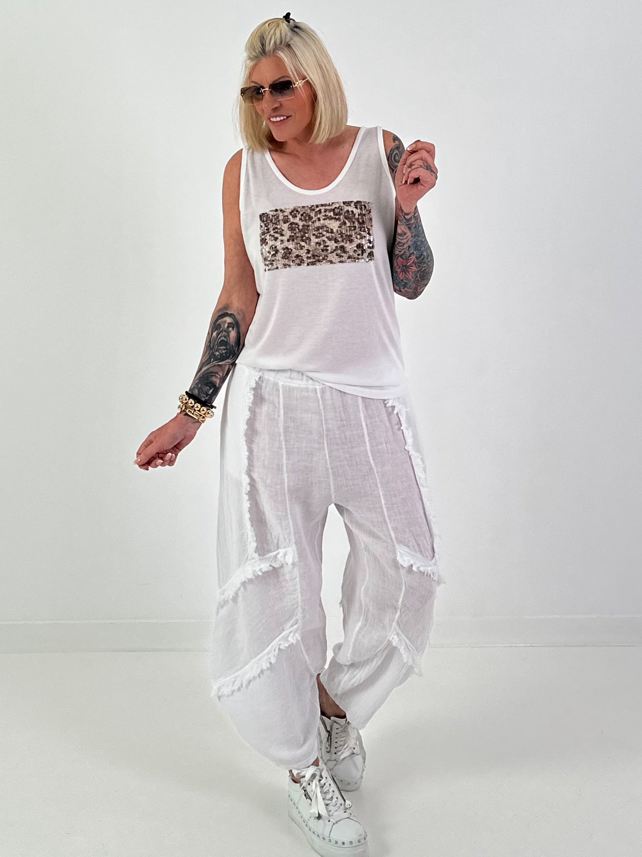 Fine Knit Top with Leopard Patch - white