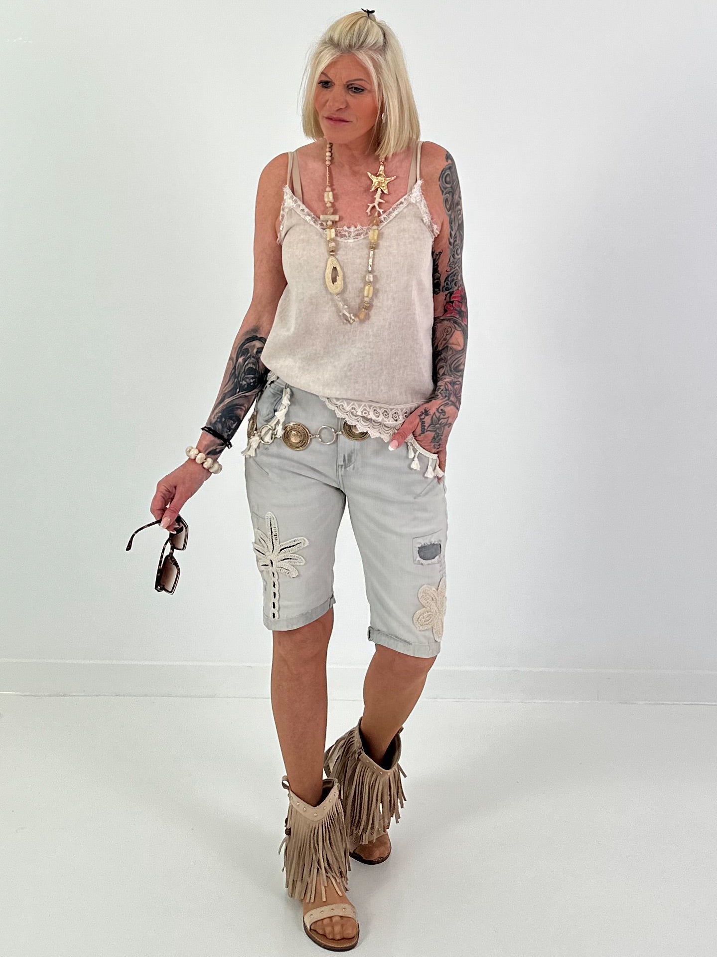 Top with lace and crochet details - beige