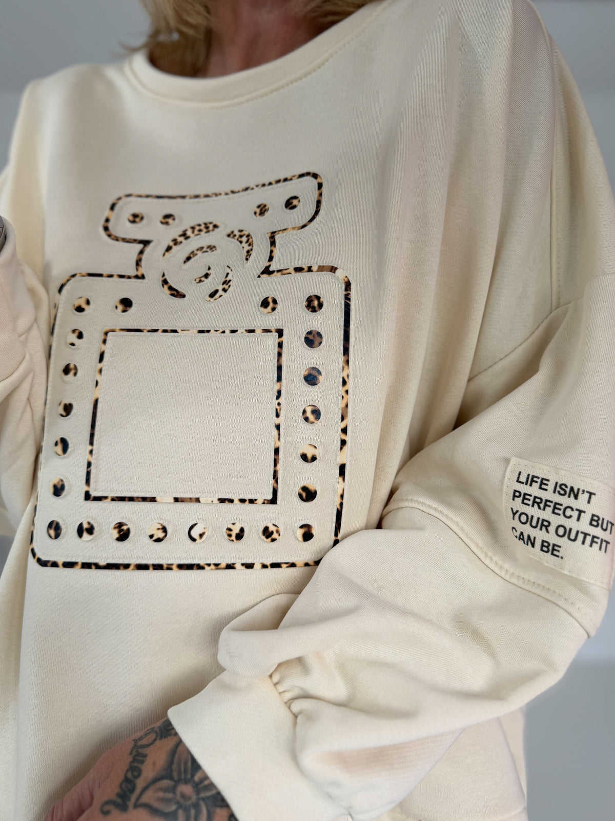 Sweater mit 3D-Print - beige-leo