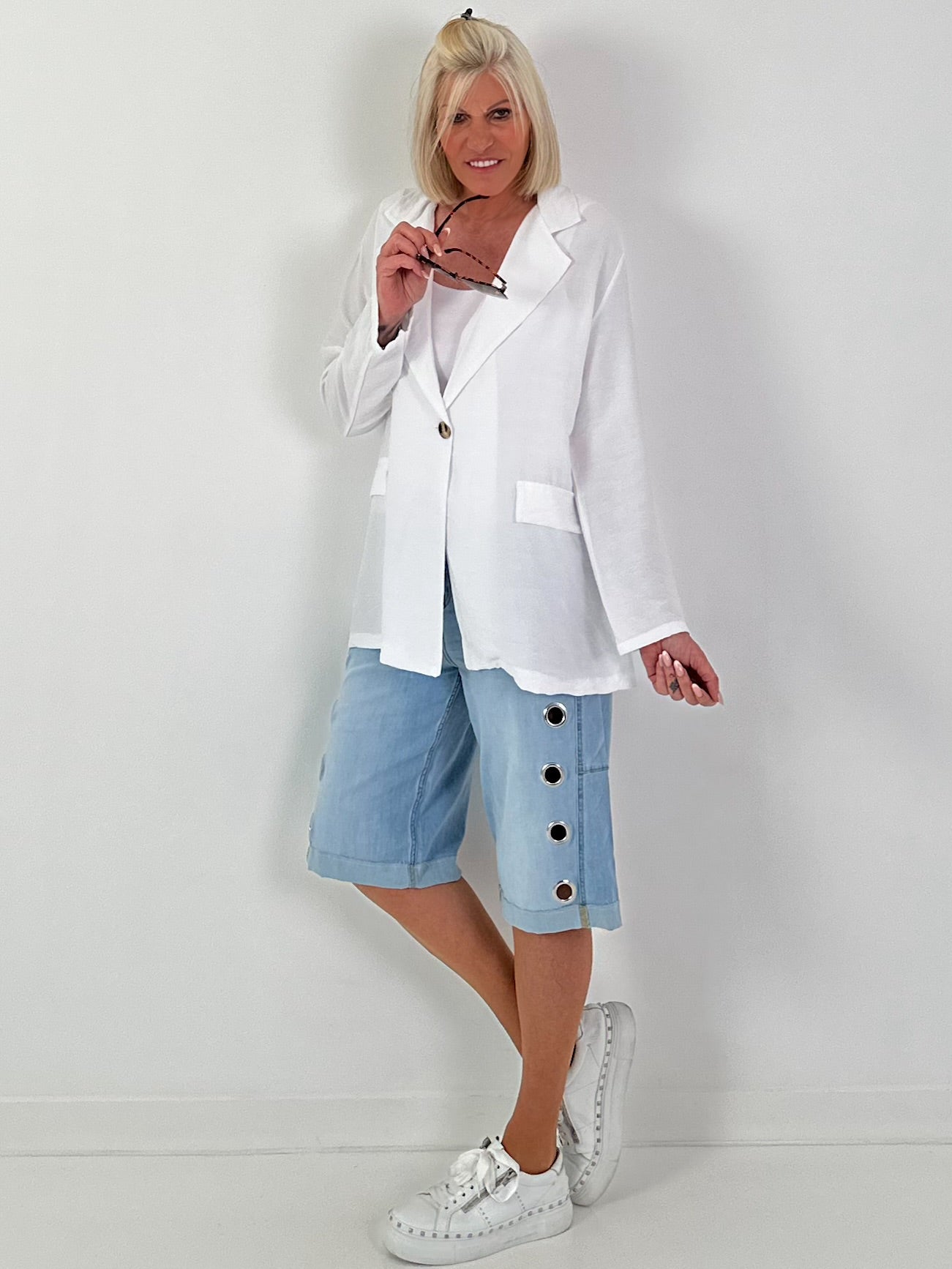 Lichte blazer met kleppen - wit