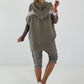 Leinen Shirt mit Pailletten und Cold Shoulder - taupe