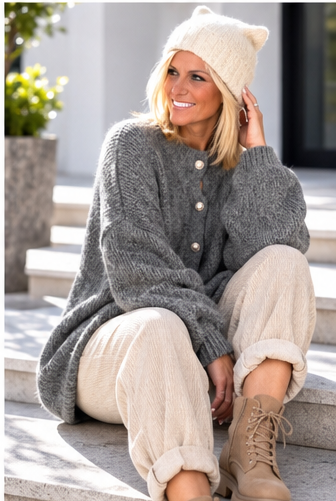 Kuschelige Oversized Strickjacke mit Außennähten - anthrazit