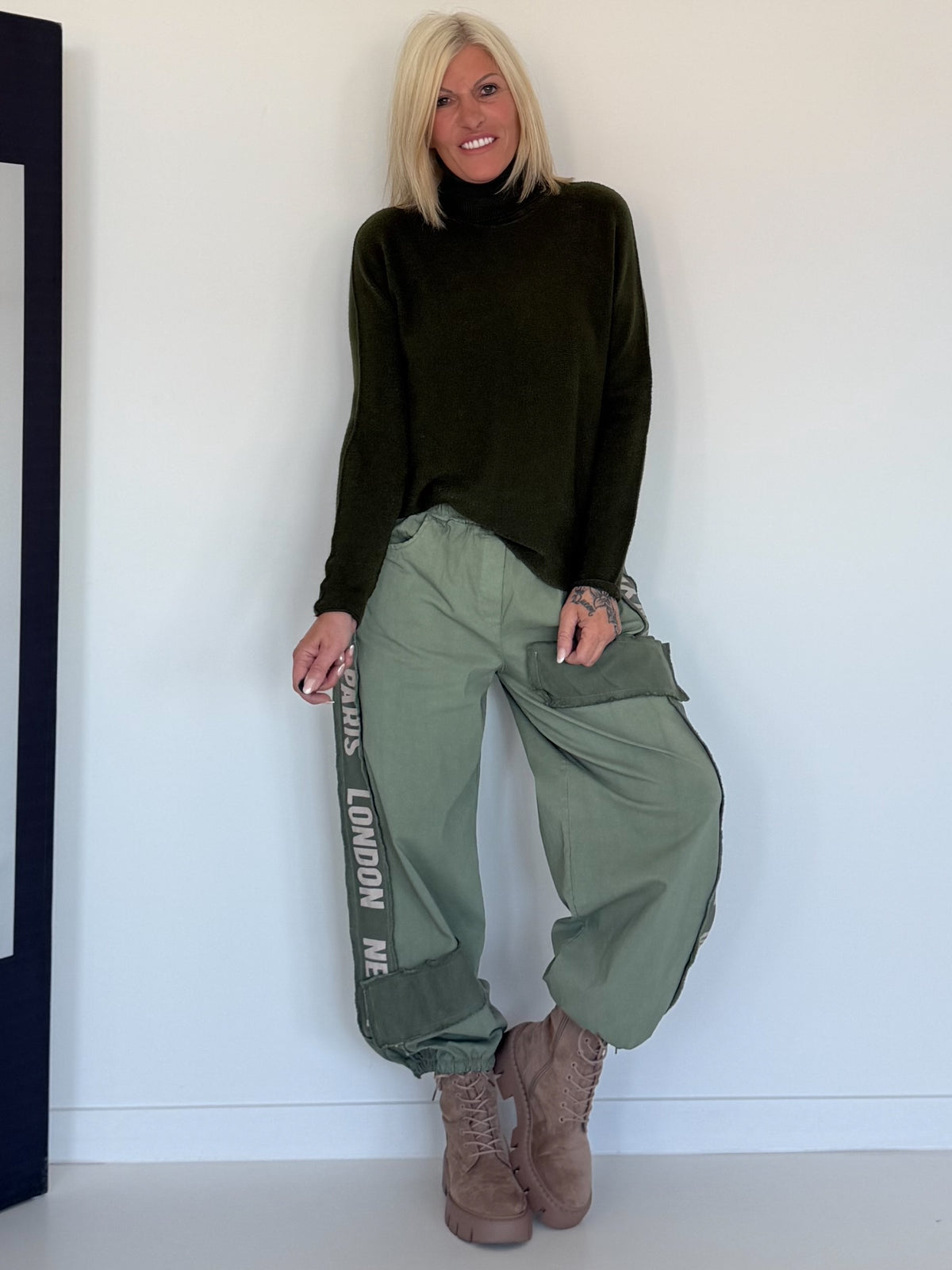 Basic Rollkragenpullover - oliv