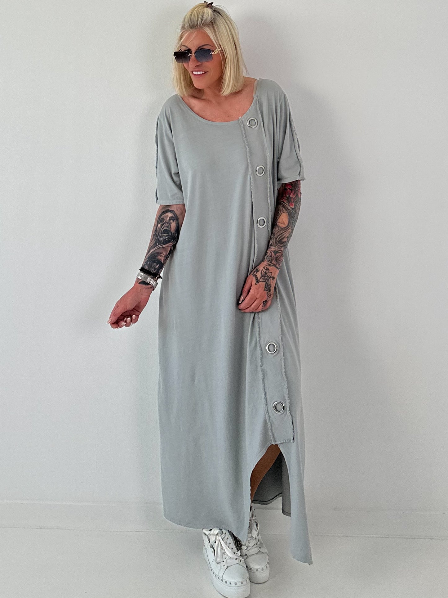 T-Shirt Kleid mit Ösen -grau