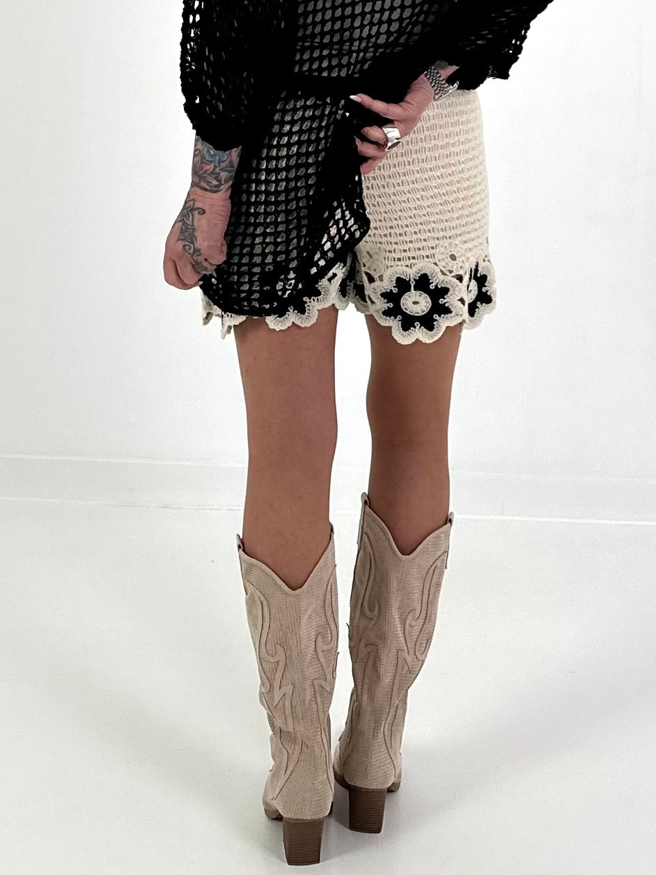 Crochet Shorts - cream-black