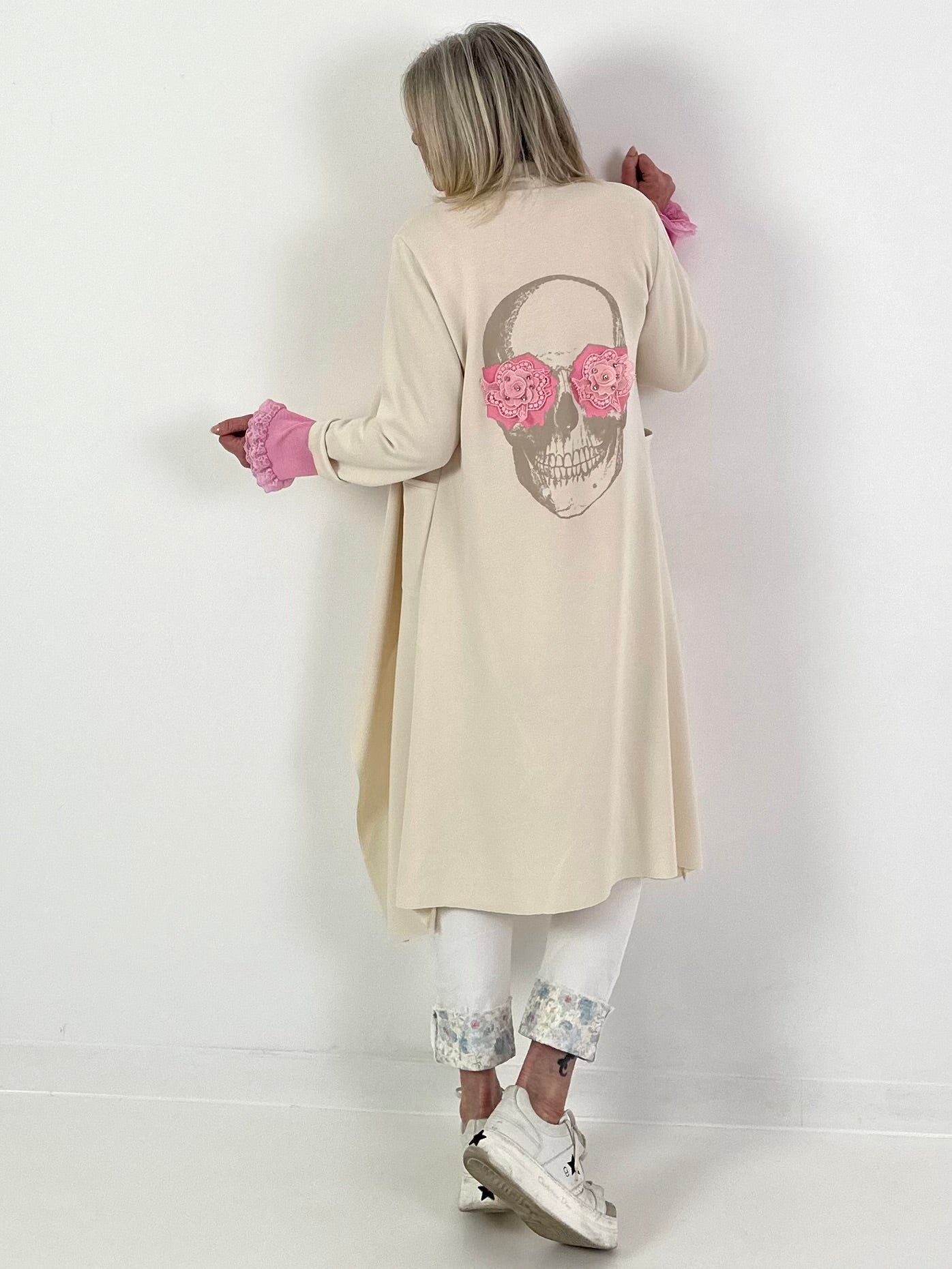 Trui met doodskopmotief - beige