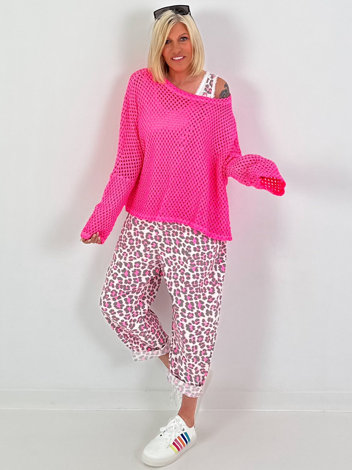 Latzhose Leo - neonpink-beige