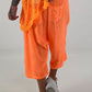 Kurze Leinen Baggy mit Überwurf und Paillettendetails - neonorange