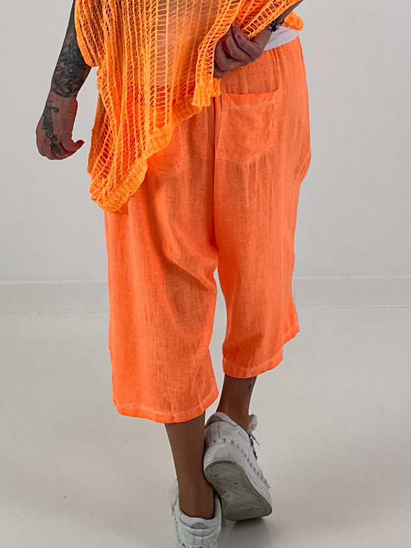 Kurze Leinen Baggy mit Überwurf und Paillettendetails - neonorange