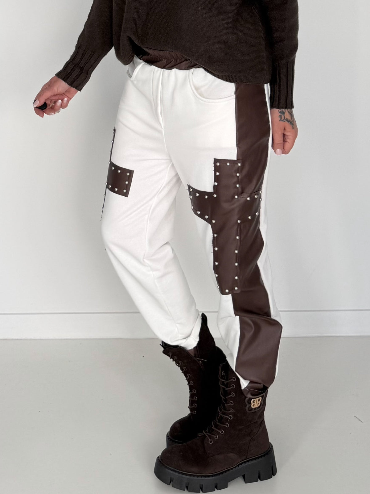 Sweathose im Materialmix - weiss-mokka