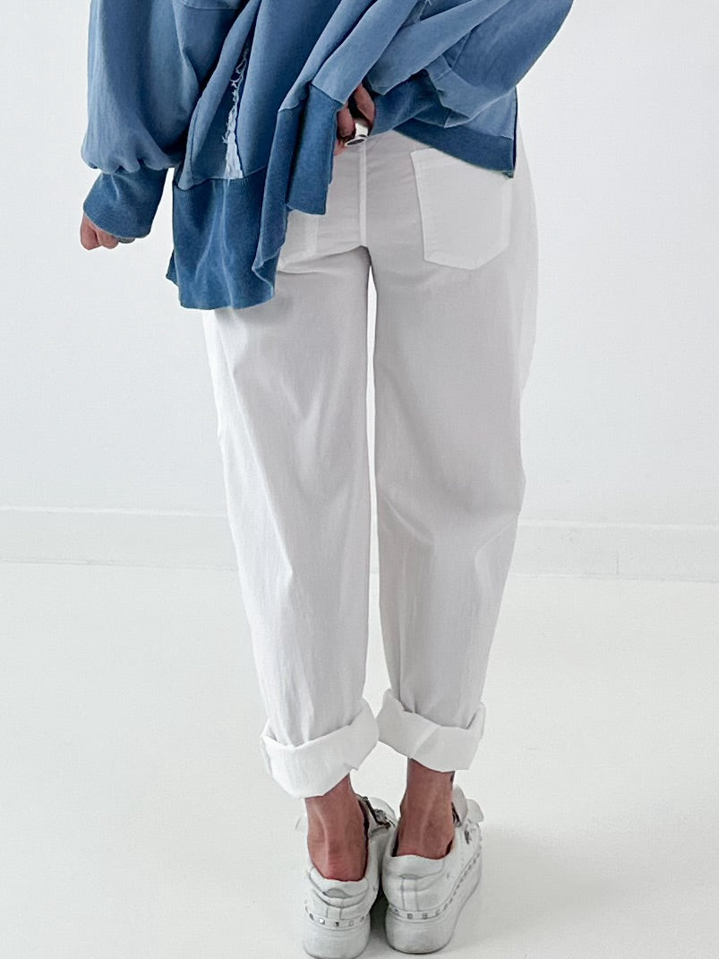 Hose mit besonderem Design - weiss