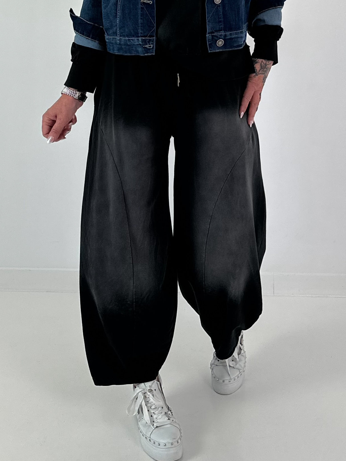 Lässige Sweat Ballonhose im Used-Look - schwarz