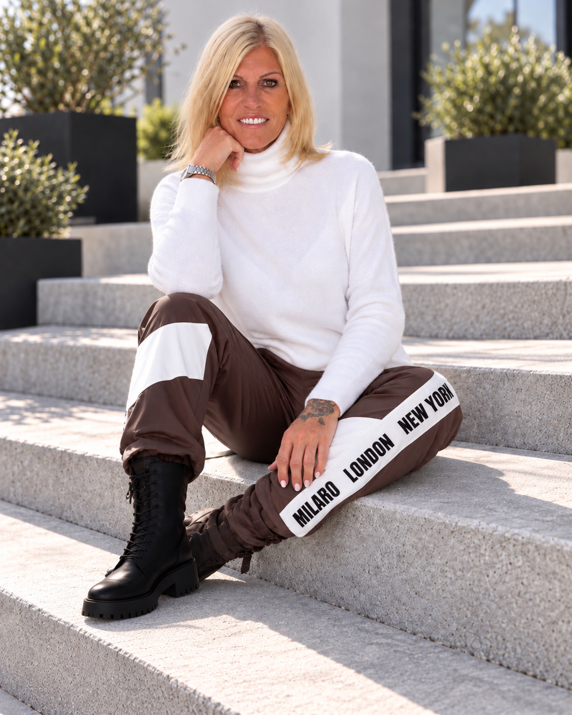 Hose im Materialmix City Statement - mokka