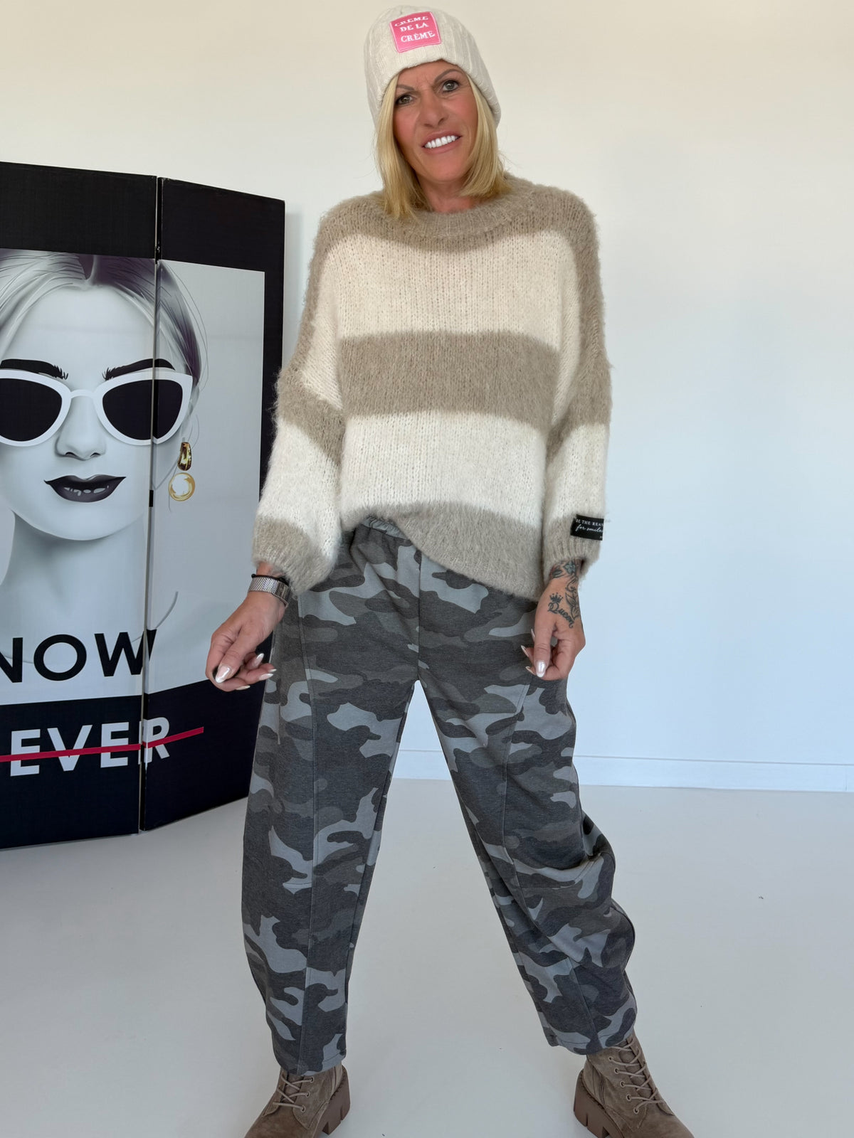 Snuggly sweater with stripes - beige-taupe
