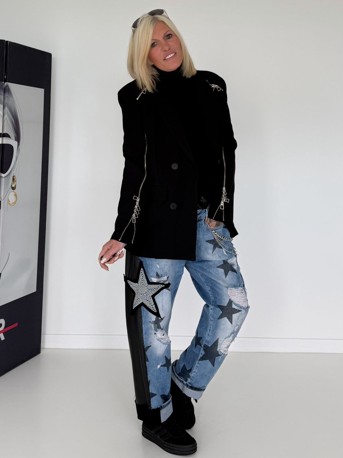 Stylischer Blazer mit Reißverschlüssen  - schwarz