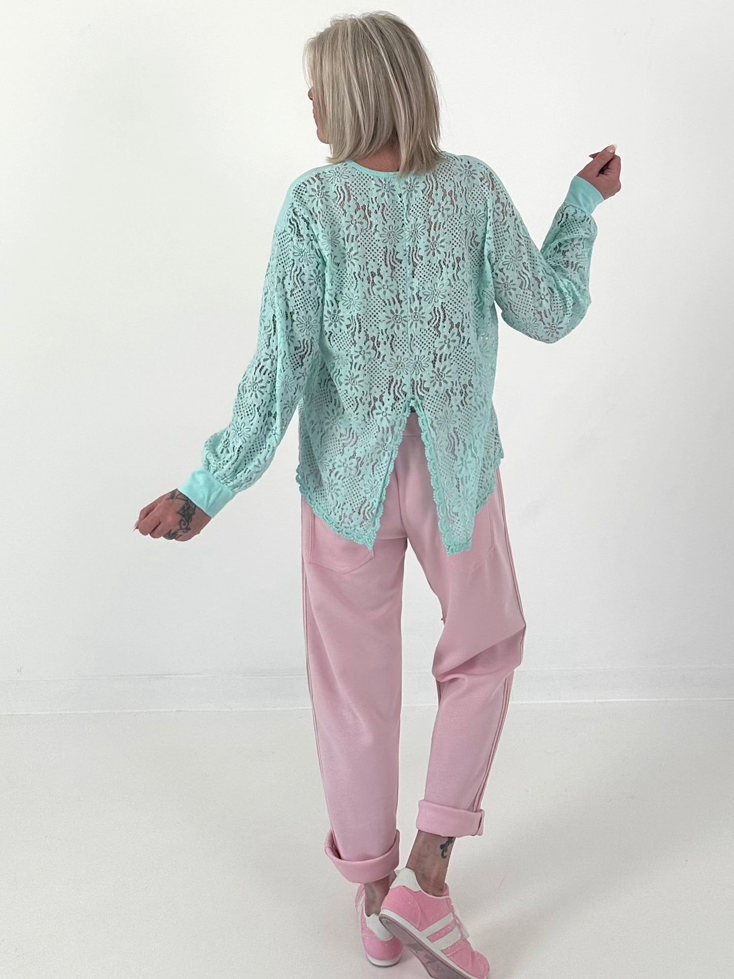 Shirt mit Spitzeneinsätzen - mint