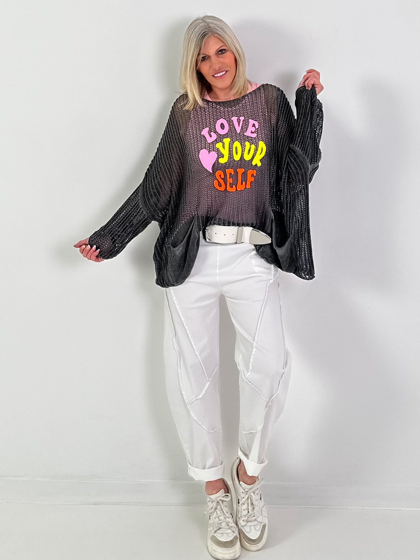 Gehaakte trui "Love Yourself" - antraciet