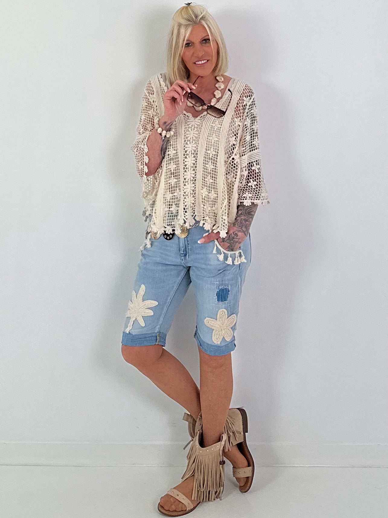 Häkelpulli mit Bindeband am Rücken - beige
