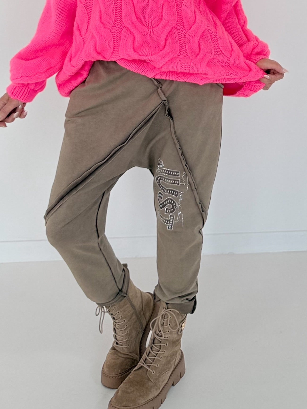 Sweat Baggy mit Strassapplikation - schoko