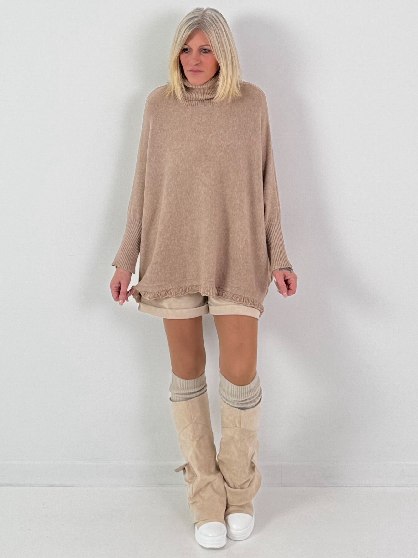 Oversized trui model “Relaxed Chic” - beige