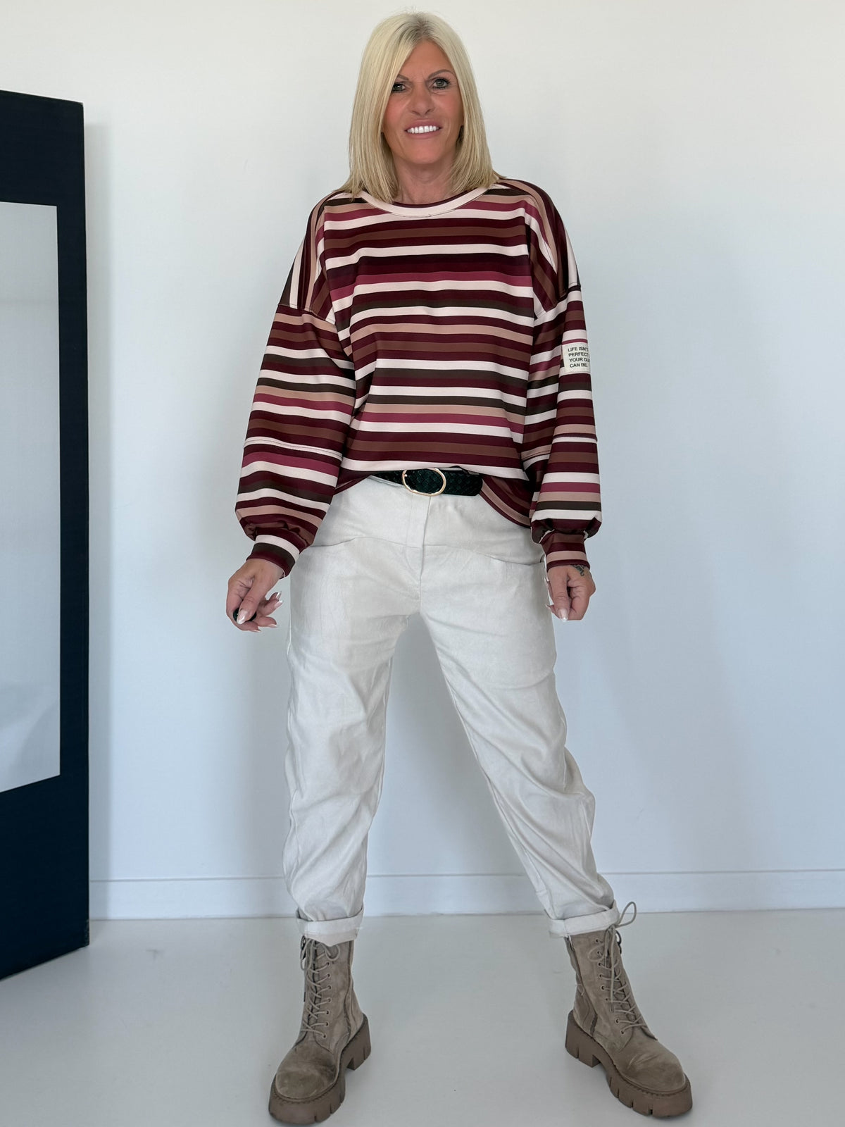 Sweater mit Allover-Streifen-Print - burgundi-mehrfarbig