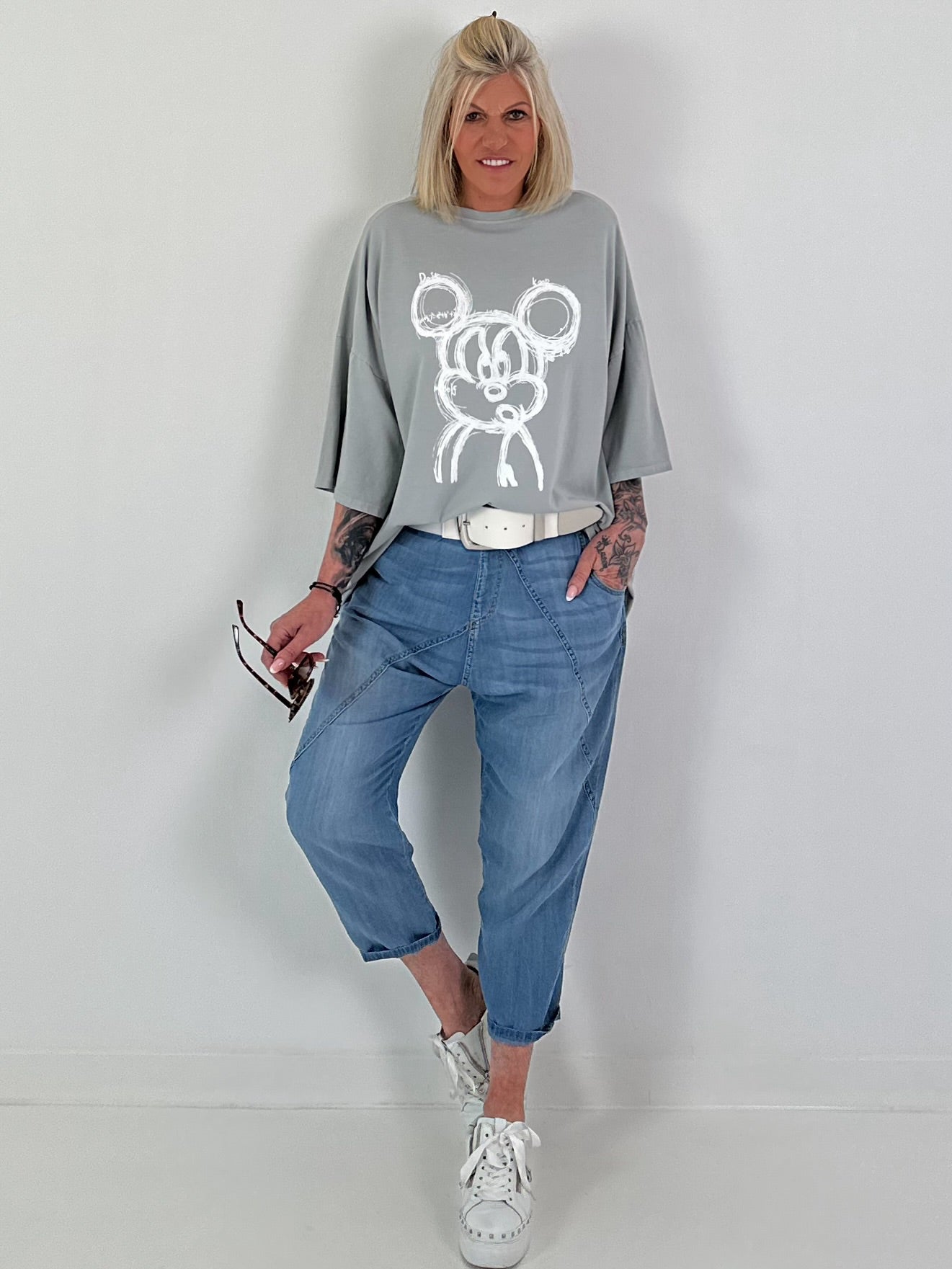 Oversized T-shirt with comic mouse - grey