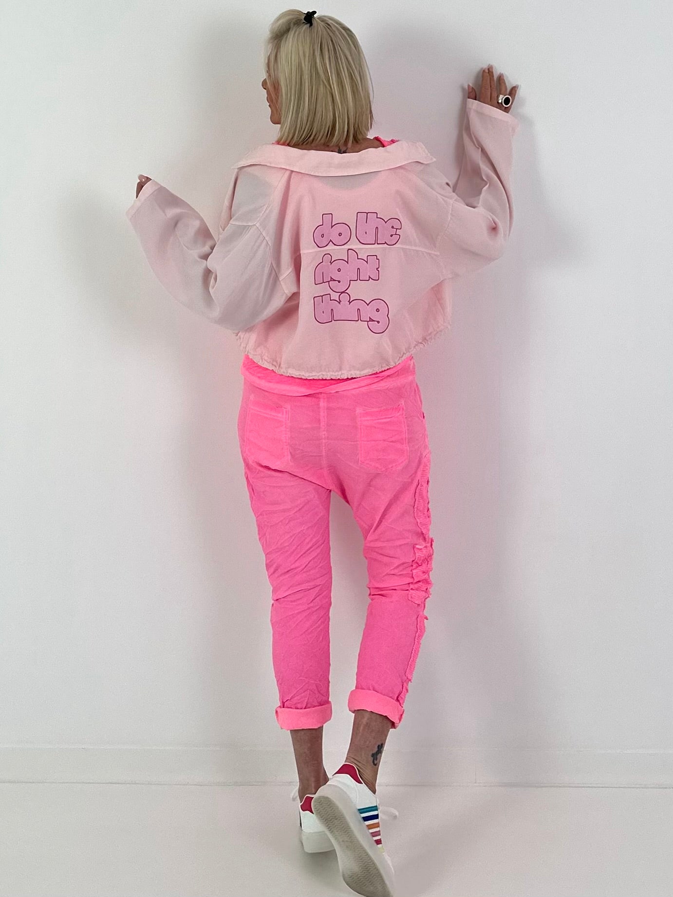 Short jacket with back print - pink