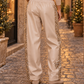 Lässige Hose in Lederoptik mit Pailletten-Applikationen - beige