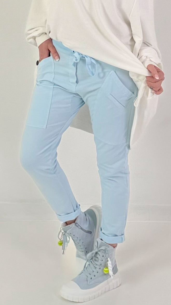 Sweatpants with large patch pockets - light blue