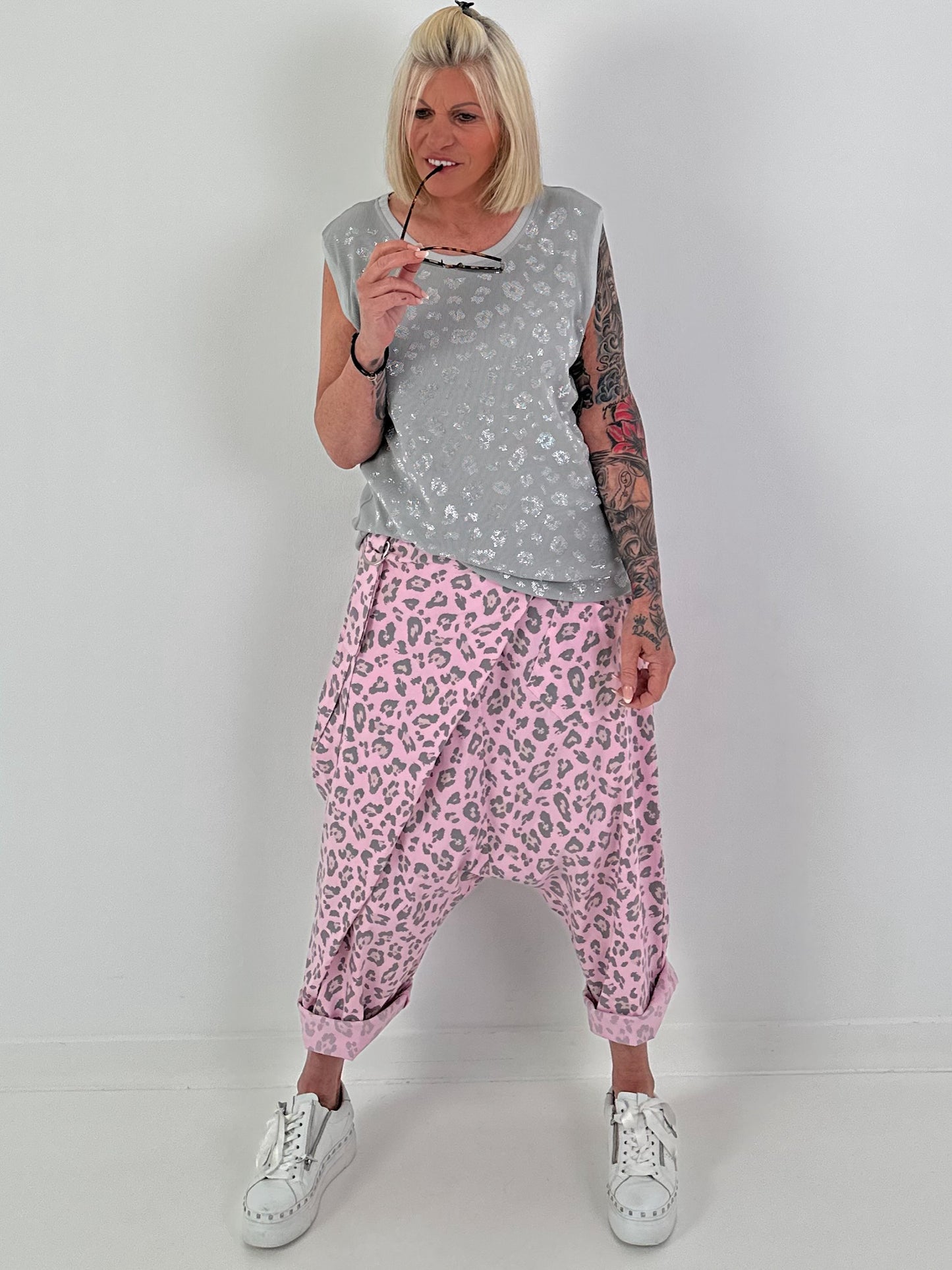 Baggy Trousers with Leo Overlay - Pink
