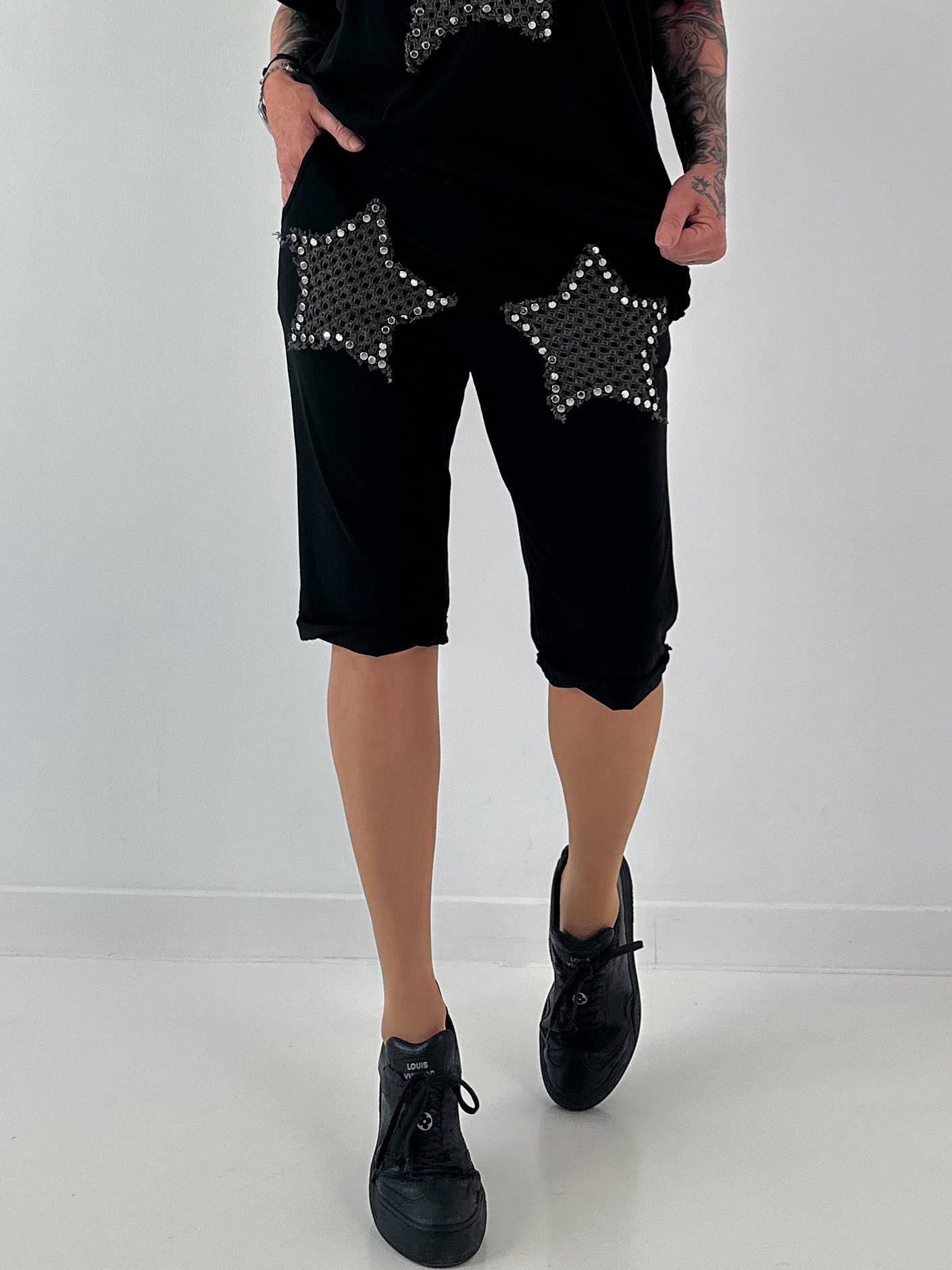 Sweat Shorts Leo with Studs - Black and White