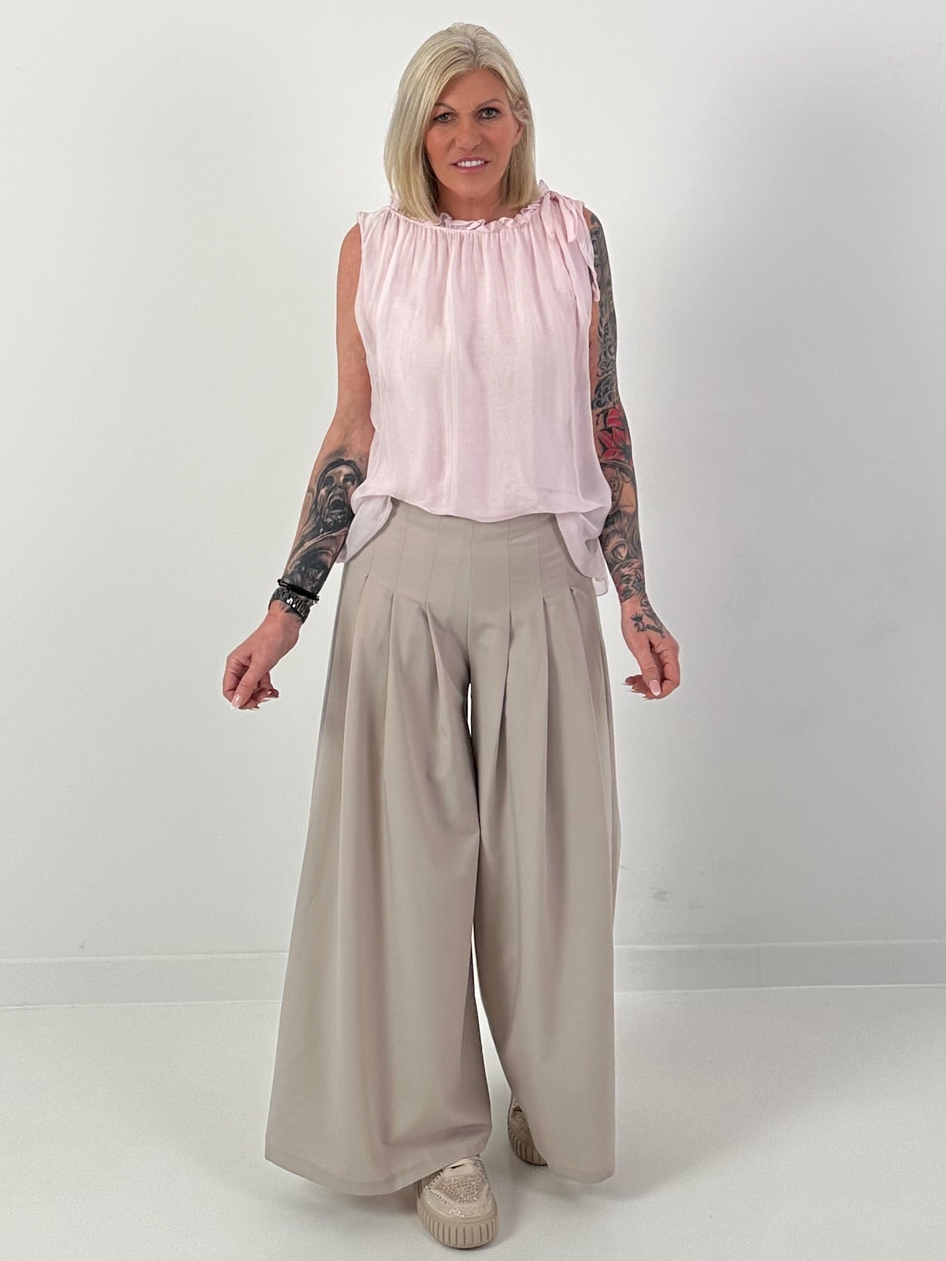 Wide Leg Hose mit Bundfalten - beige