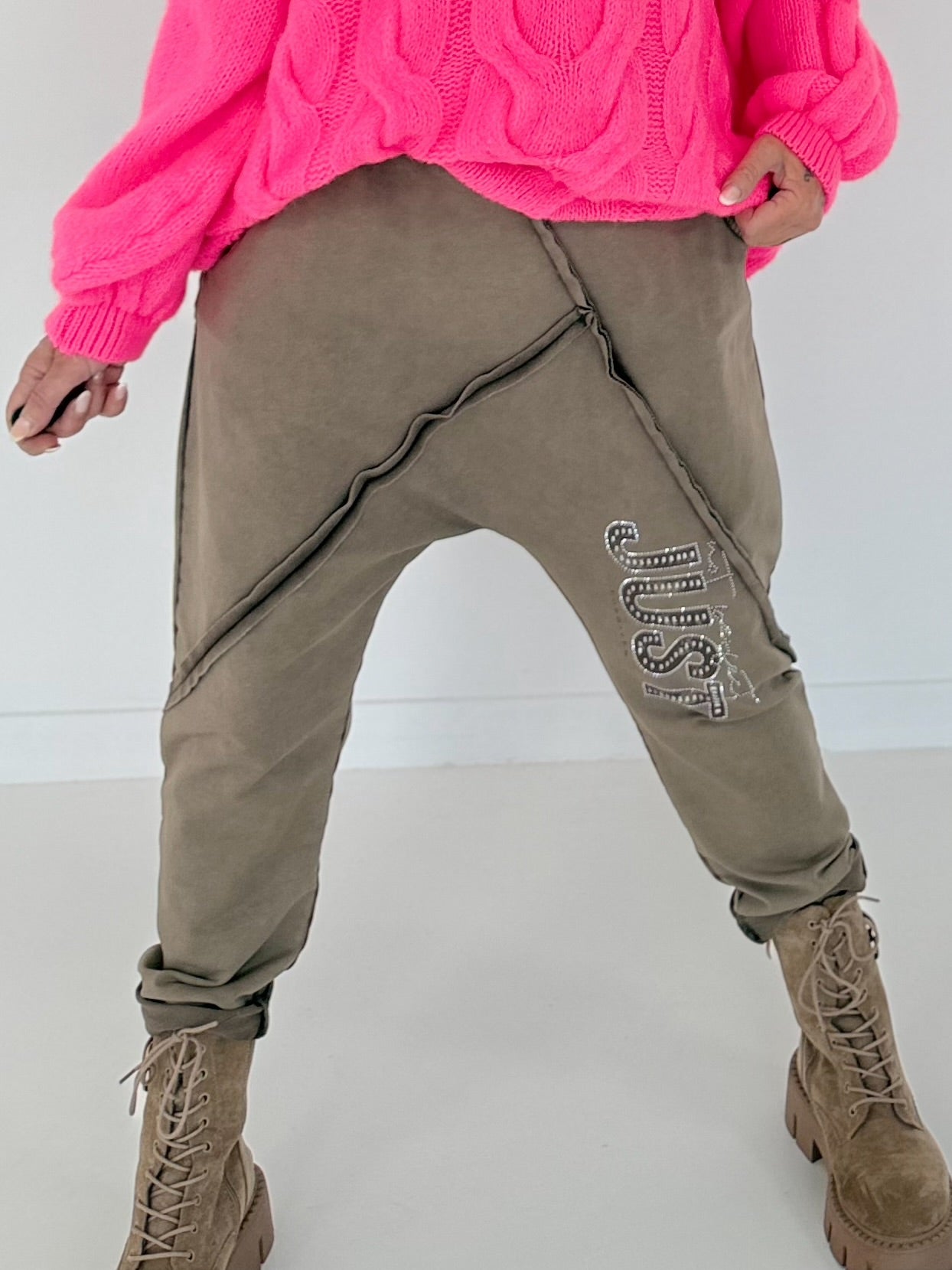 Sweat Baggy mit Strassapplikation - schoko