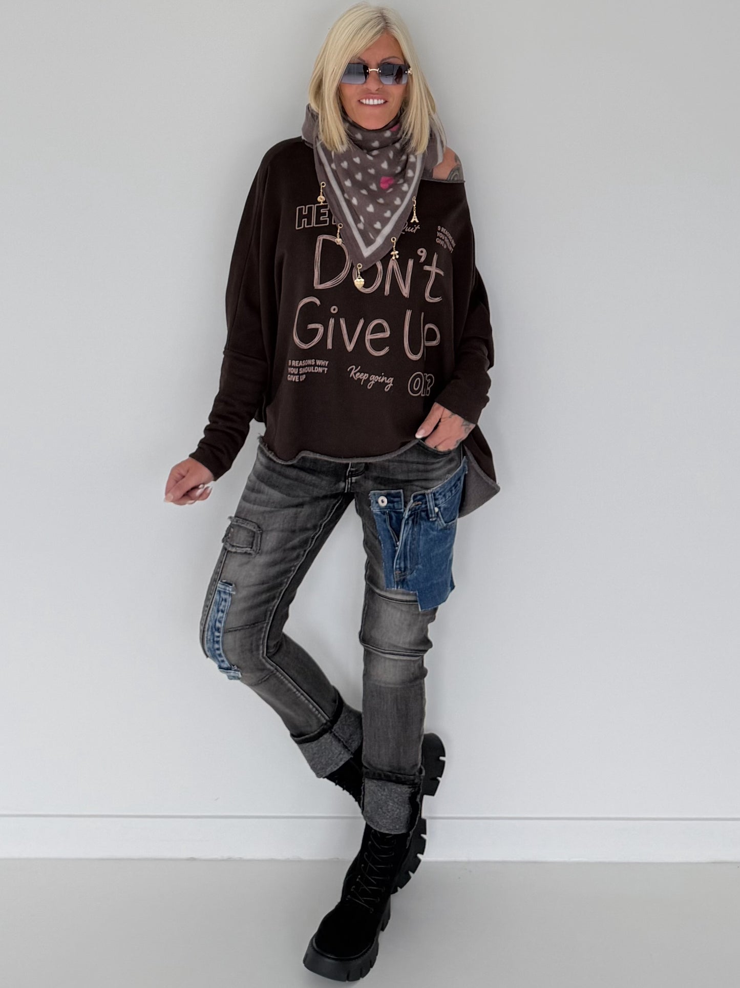 Sweater Dont Give Up - mokka