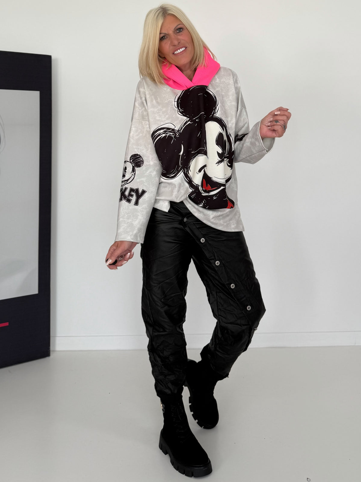 Hoodie mit Comic-Print - mehrfarbig