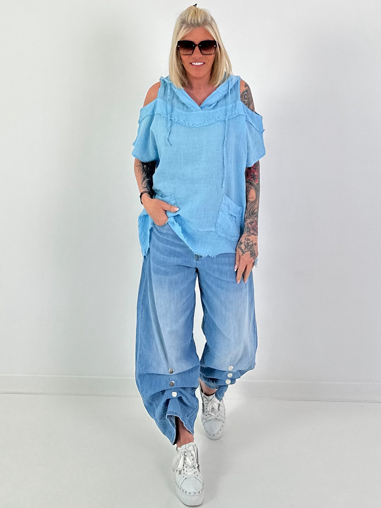 Linen shirt with off-shoulder cut-outs - light blue