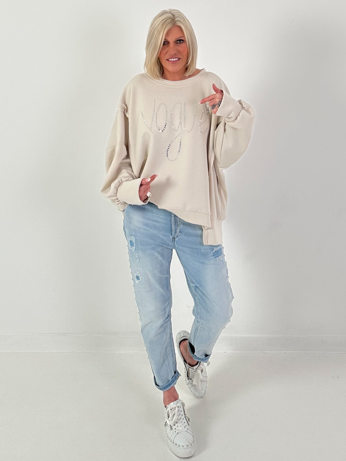 Sweater mit Schriftzug - beige