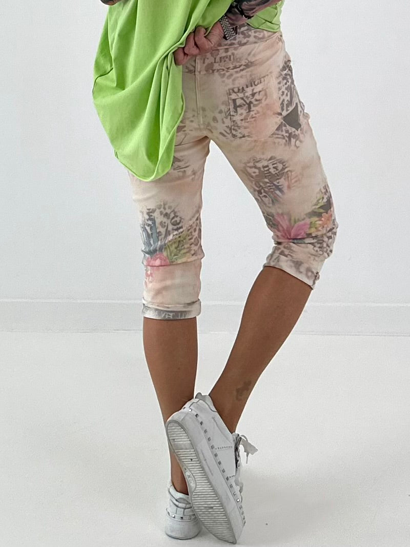 Capri Hose Allover-Print mit floralen Elementen - beige-mehrfarbig