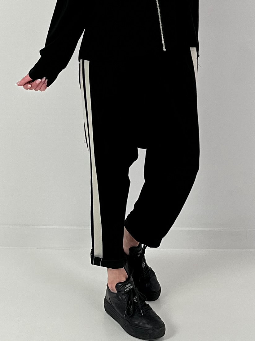 Sweat Baggy mit Streifen - schwarz