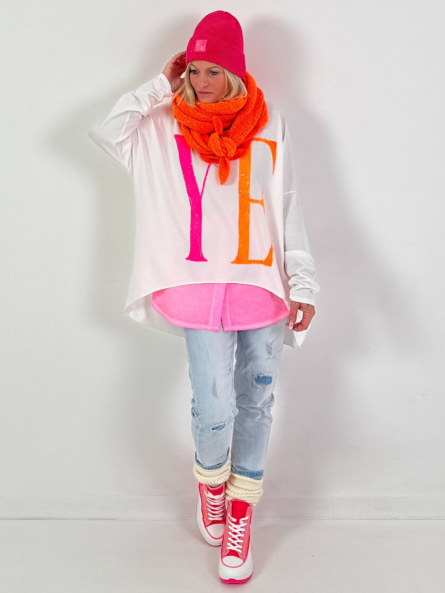 Oversized shirt model “YEAH” - white