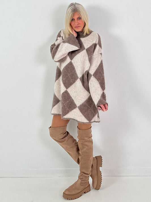 Lange trui/jurk model "Retro Diamond" - beige-taupe