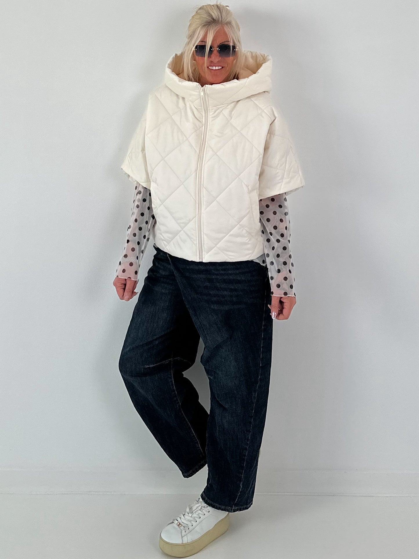 Jacket with XL collar and hood - cream