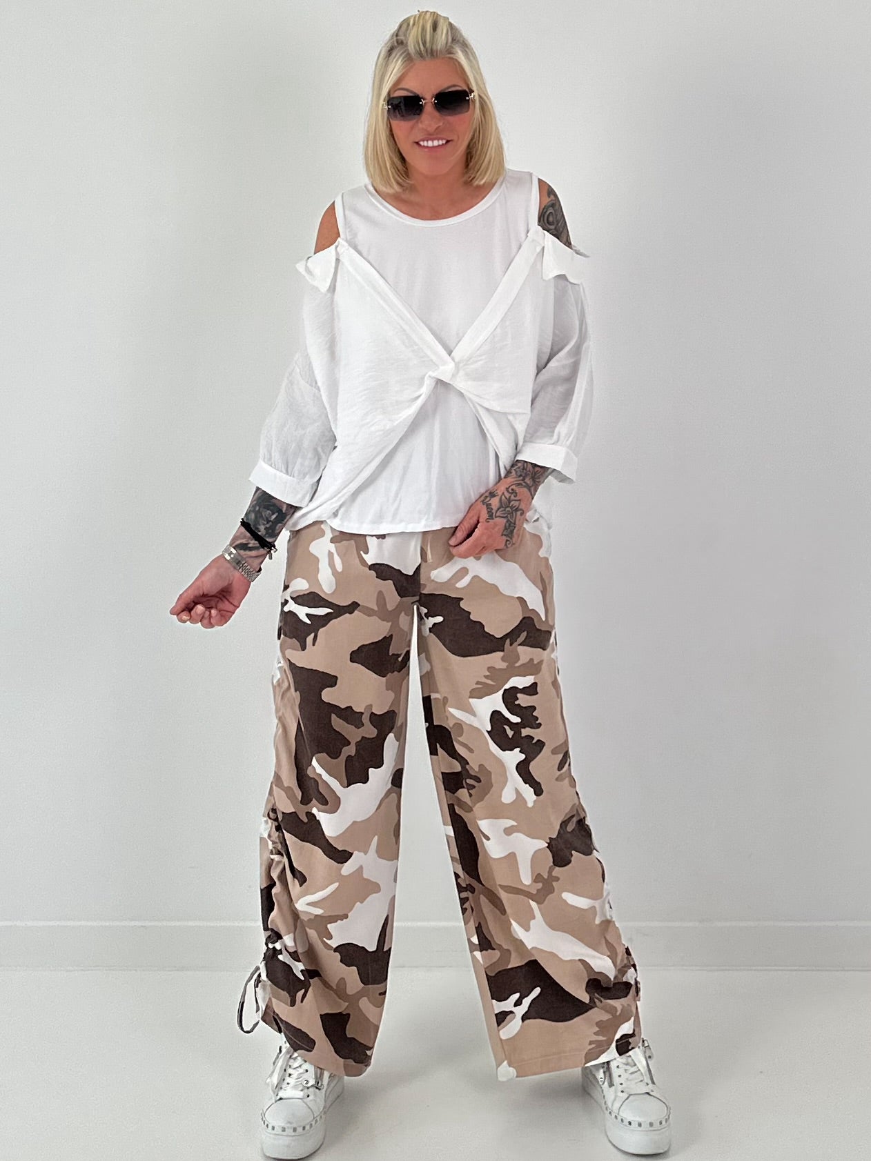 Balloon Linen Trousers with Fringe Details - taupe