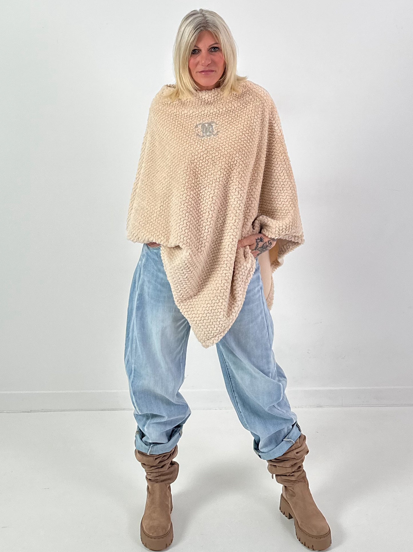 Poncho model "Luxury Touch" - beige
