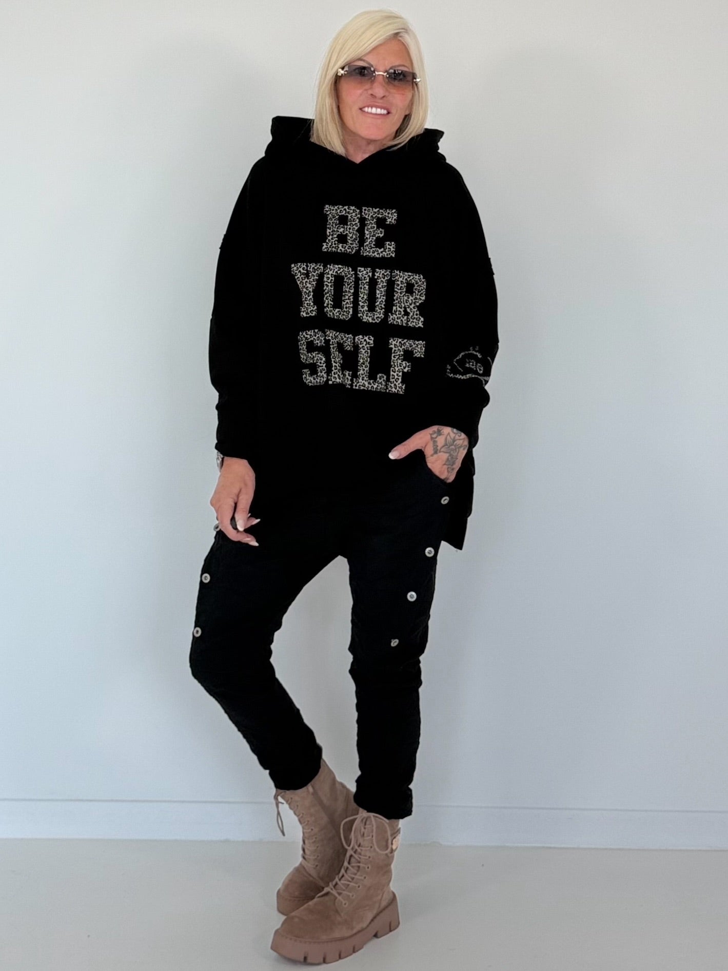 Oversized Hoodie Be Yourself - schwarz