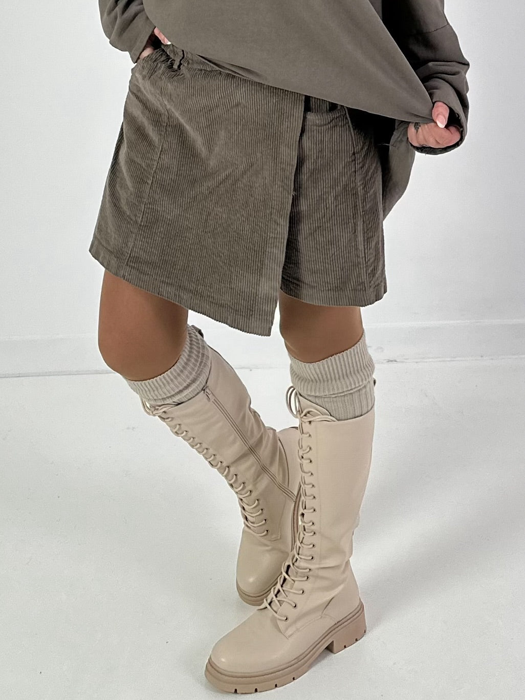 Skirt shorts model "Skorty" - khaki/taupe