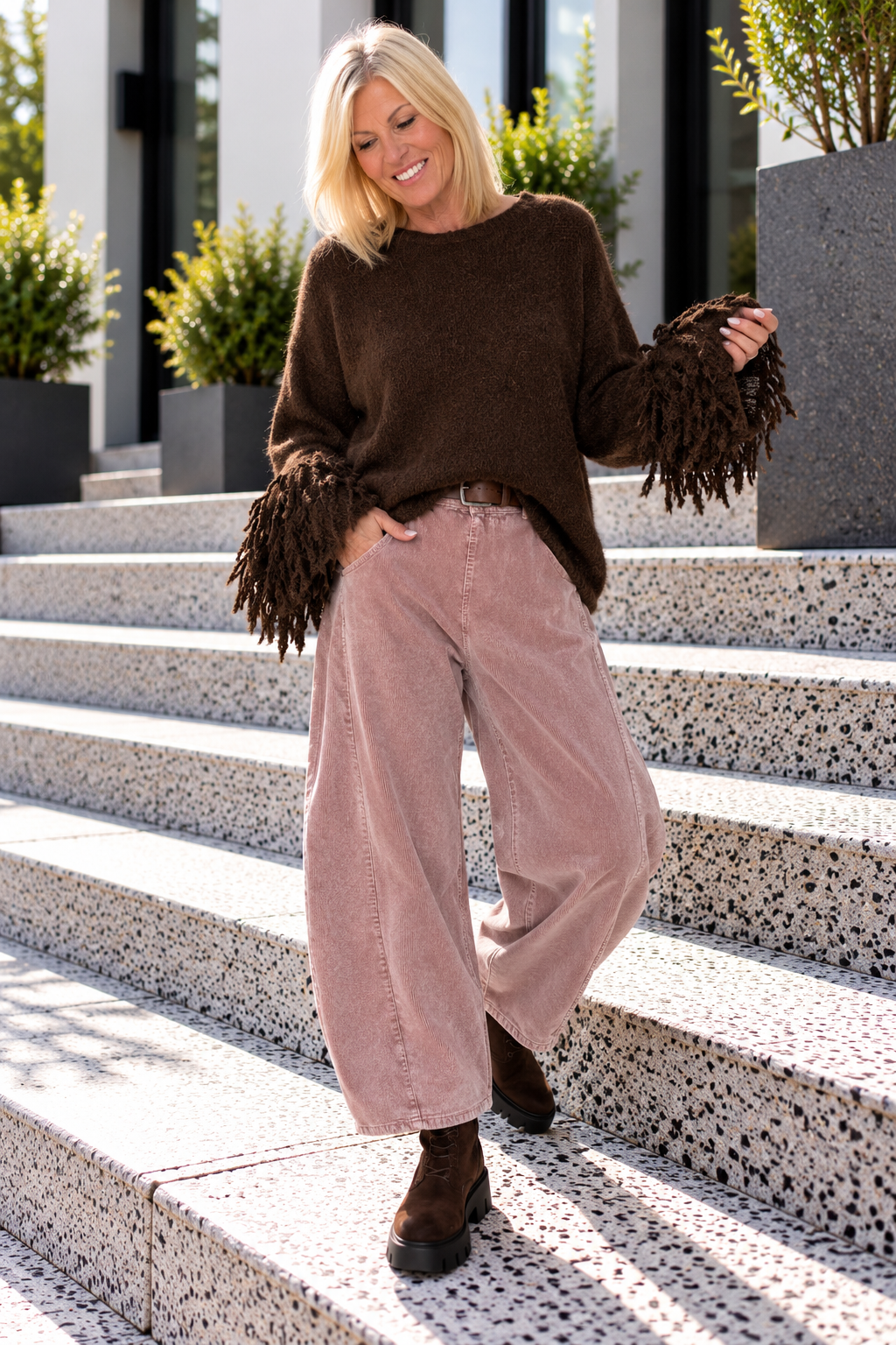 Weiche Ballon-Cordhose mit Gürtel - stone-washed-altrosa