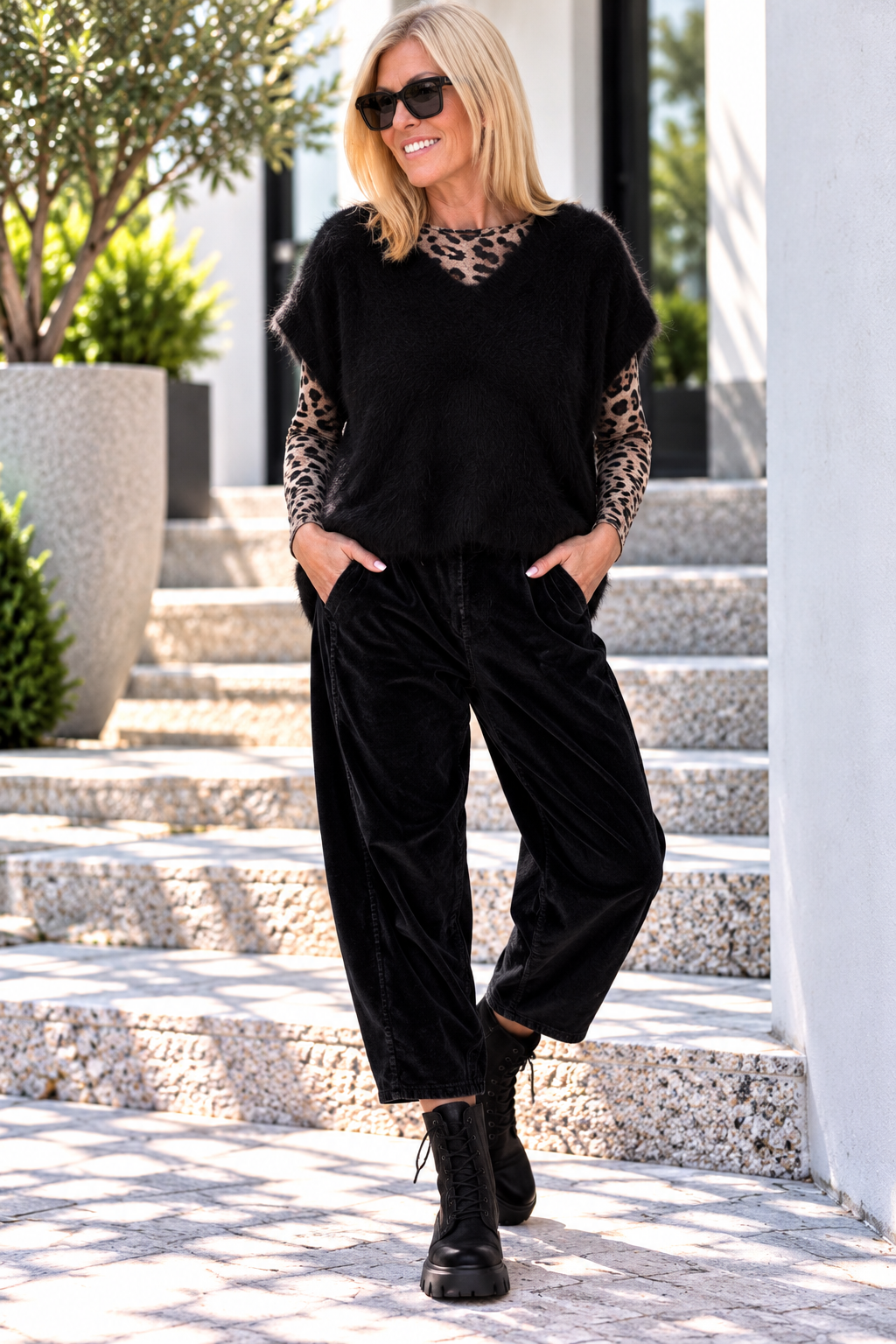 Fluffy turtleneck - black