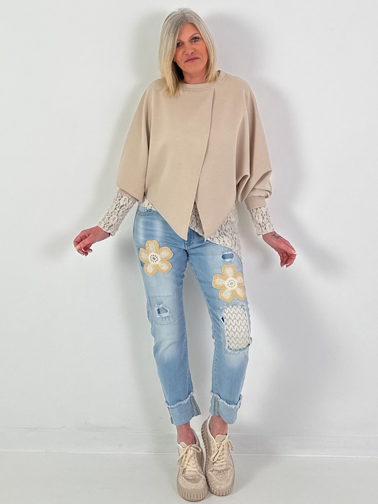 Oversized Sweater überlappend - beige